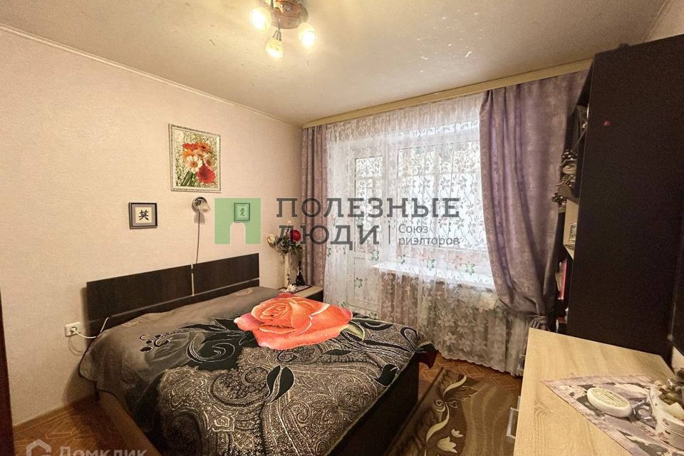 Продаётся 4-комнатная квартира, 63.3 м²