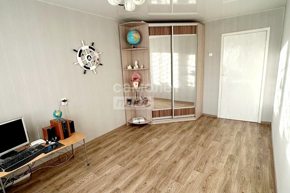 Продаётся 3-комнатная квартира, 64.8 м²
