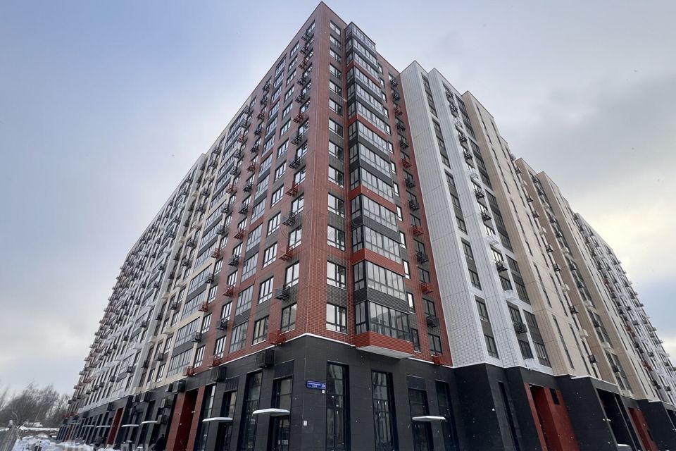 Продаётся 3-комнатная квартира, 68.3 м²