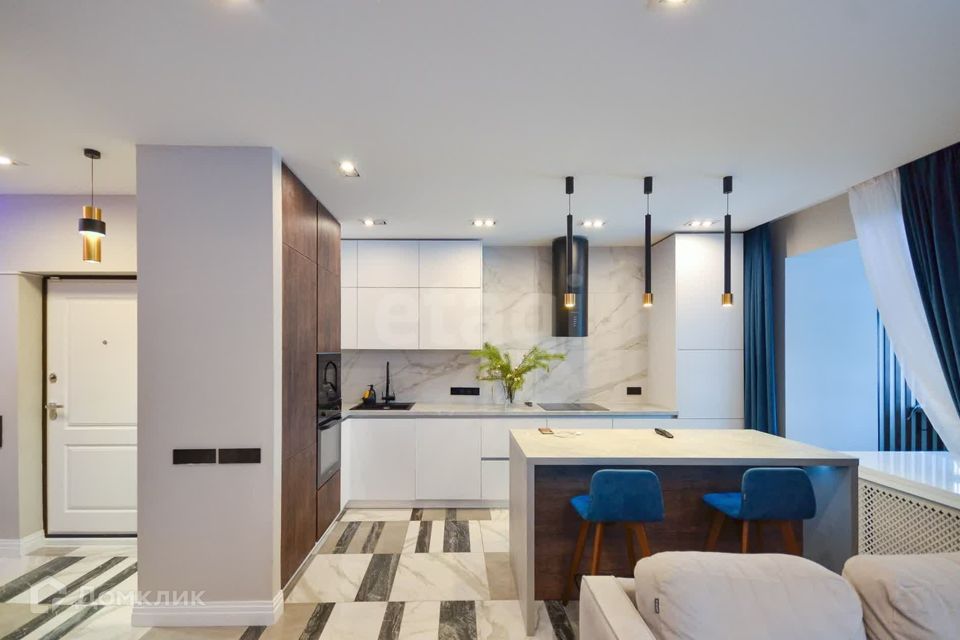 Продаётся 3-комнатная квартира, 90.7 м²