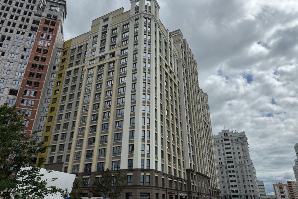 Продаётся 2-комнатная квартира, 75.8 м²