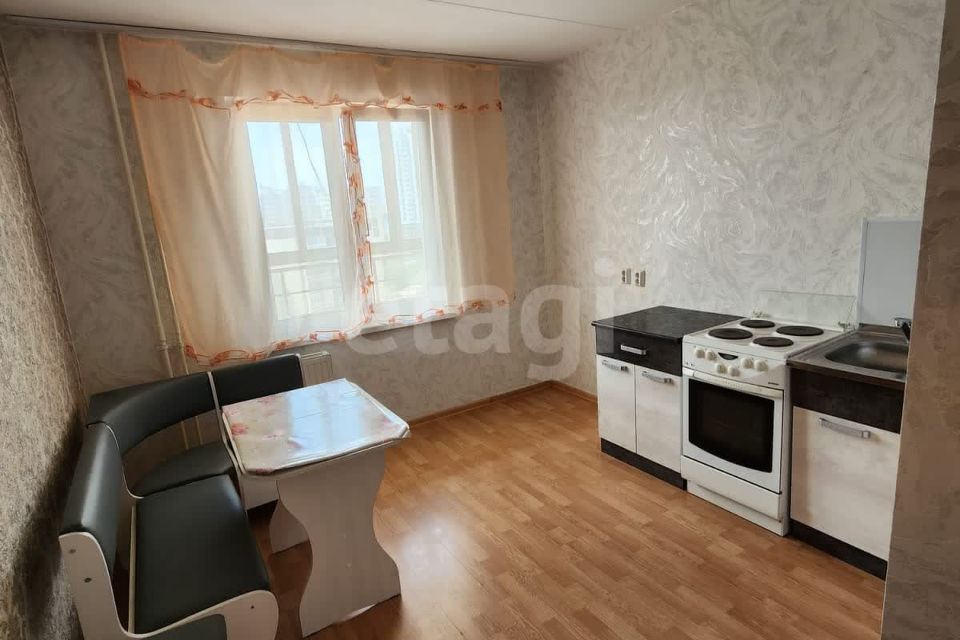Сдаётся 1-комнатная квартира, 38 м²