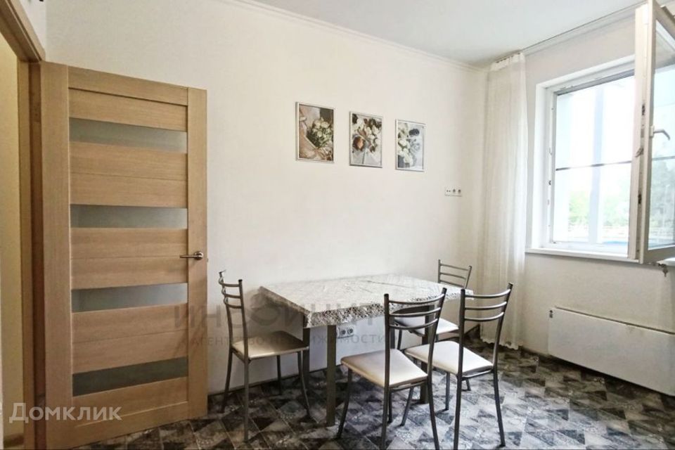Продаётся 2-комнатная квартира, 56.1 м²