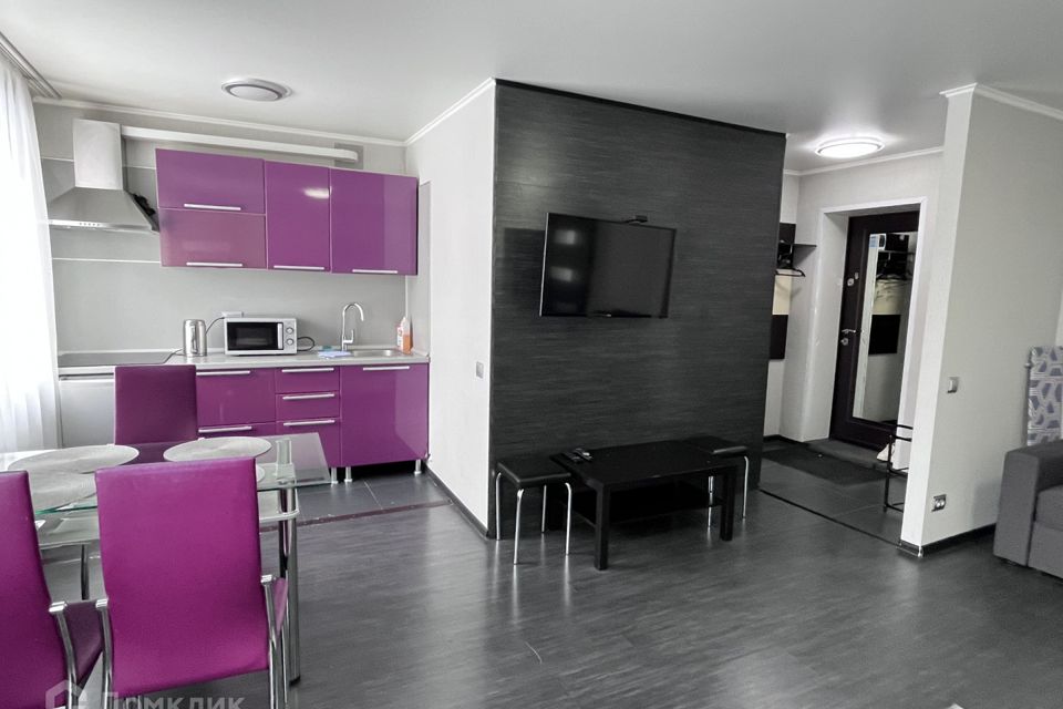 Продаётся 3-комнатная квартира, 42.6 м²