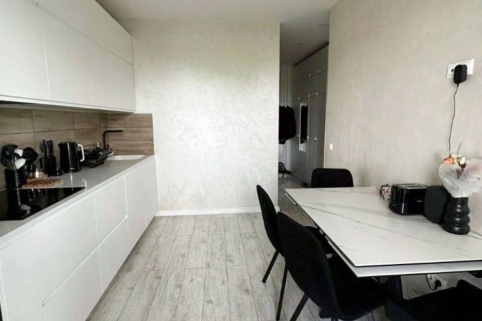 Продаётся 3-комнатная квартира, 64 м²