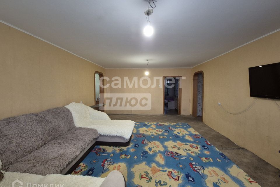 Продаётся 3-комнатная квартира, 100 м²