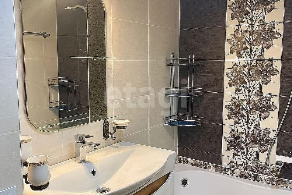 Продаётся 3-комнатная квартира, 59.2 м²