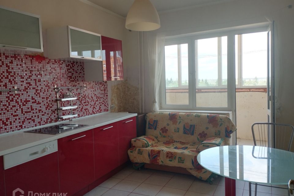 Продаётся 2-комнатная квартира, 69.5 м²