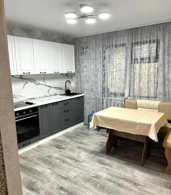 Продаётся 2-комнатная квартира, 56.5 м²