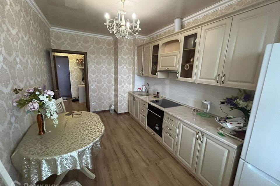 Сдаётся 1-комнатная квартира, 42 м²