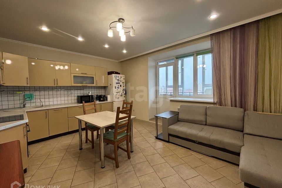 Продаётся 2-комнатная квартира, 76.5 м²