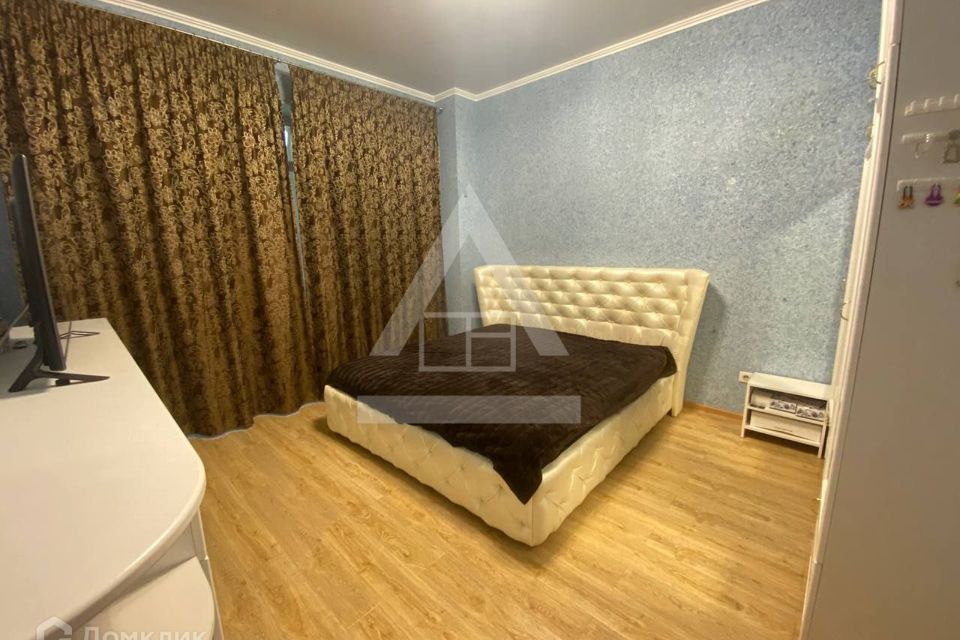 Продаётся 3-комнатная квартира, 102.3 м²