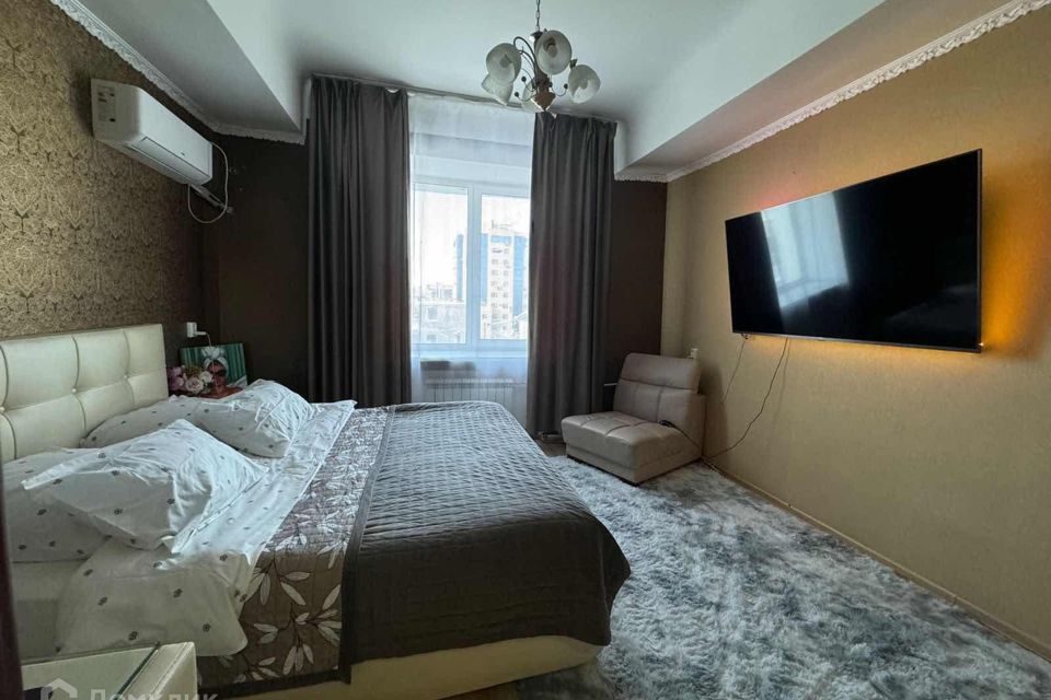 Продаётся 3-комнатная квартира, 82 м²