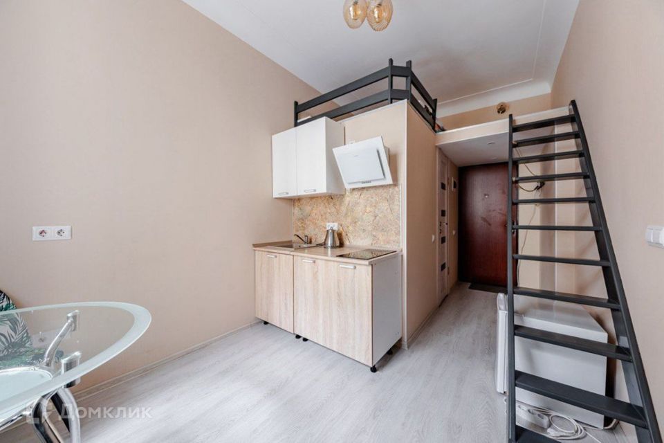 Продаётся комната в 4-комн. квартире, 14 м²