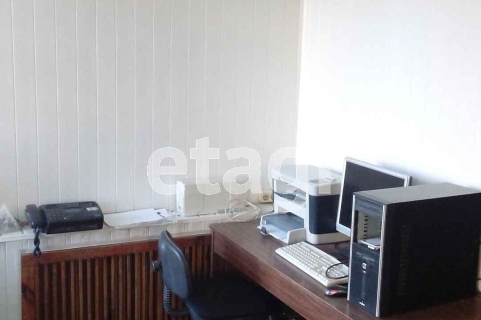 Продаётся 4-комнатная квартира, 103 м²