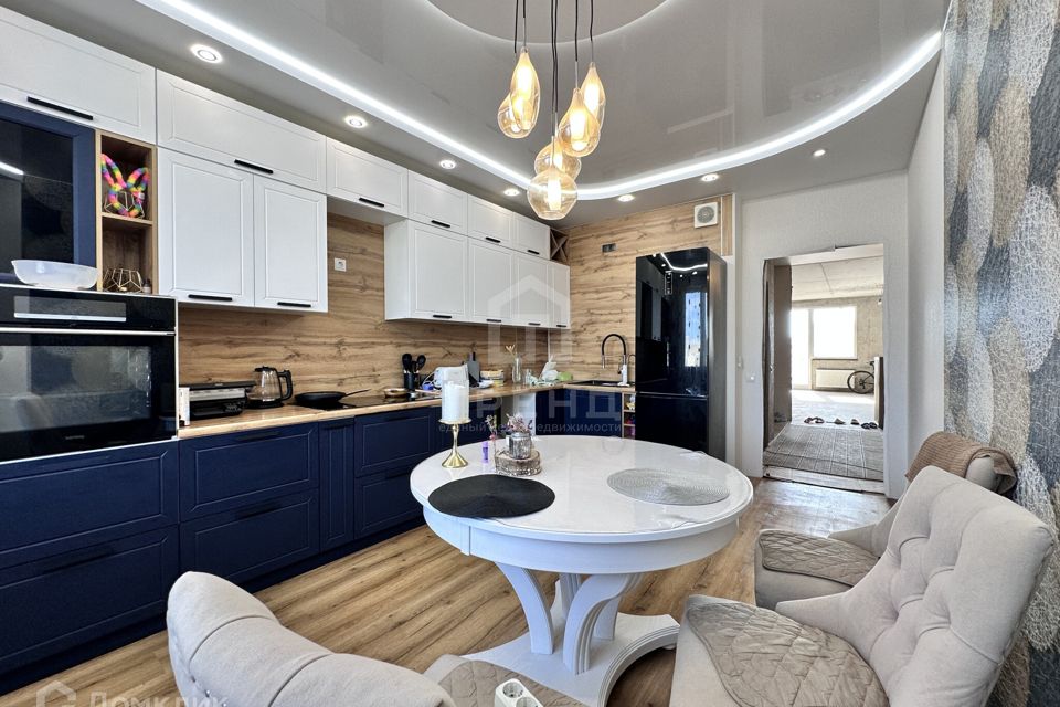 Продаётся 4-комнатная квартира, 154.69 м²