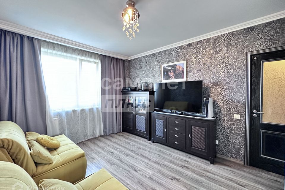 Продаётся 2-комнатная квартира, 55.8 м²