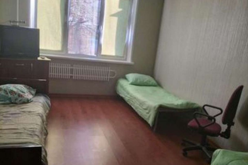 Сдаётся 4-комнатная квартира, 81 м²
