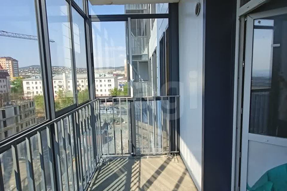 Продаётся 2-комнатная квартира, 72.7 м²
