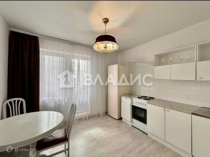 Продаётся 1-комнатная квартира, 40.7 м²