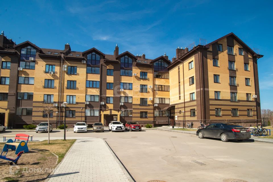 Продаётся 3-комнатная квартира, 95.6 м²