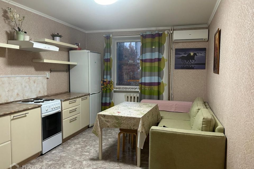 Сдаётся 1-комнатная квартира, 50 м²