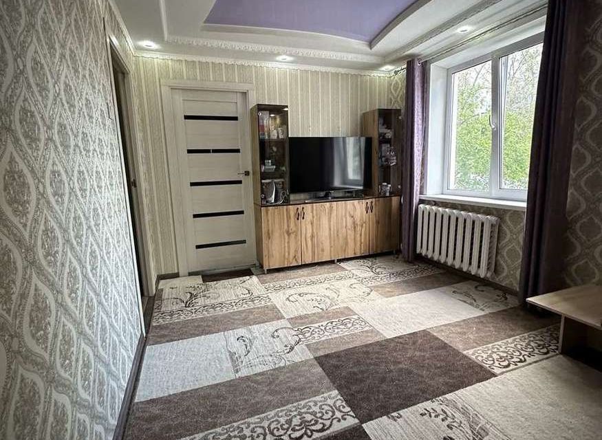Продаётся 3-комнатная квартира, 57 м²