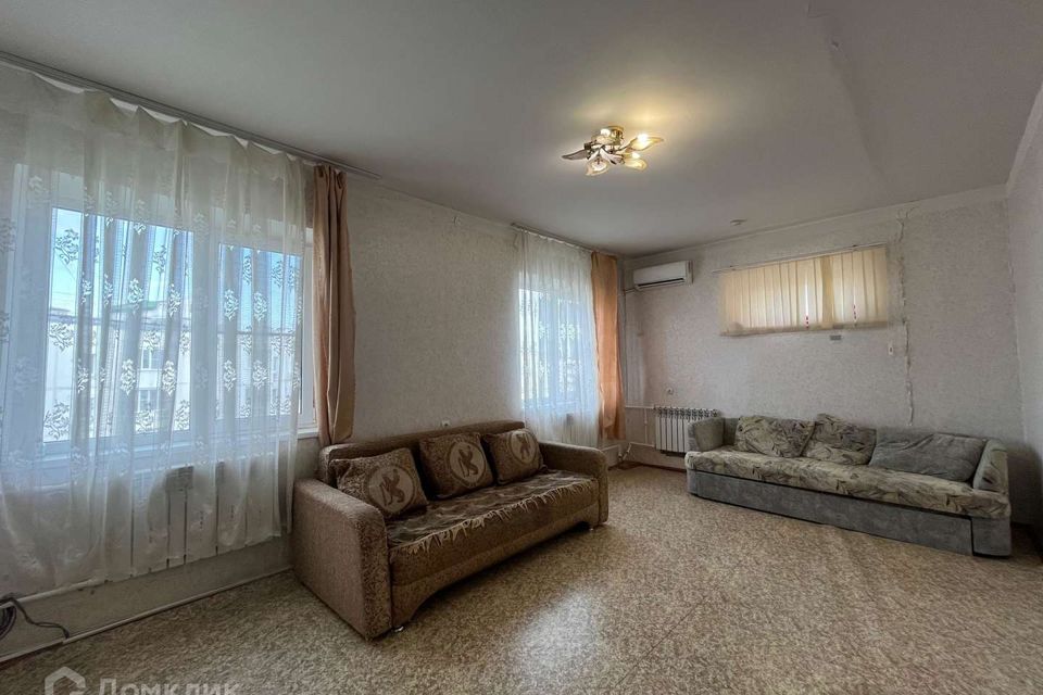 Продаётся 1-комнатная квартира, 52.6 м²