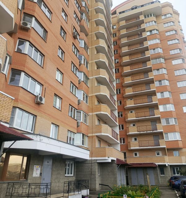 Продаётся 2-комнатная квартира, 53 м²