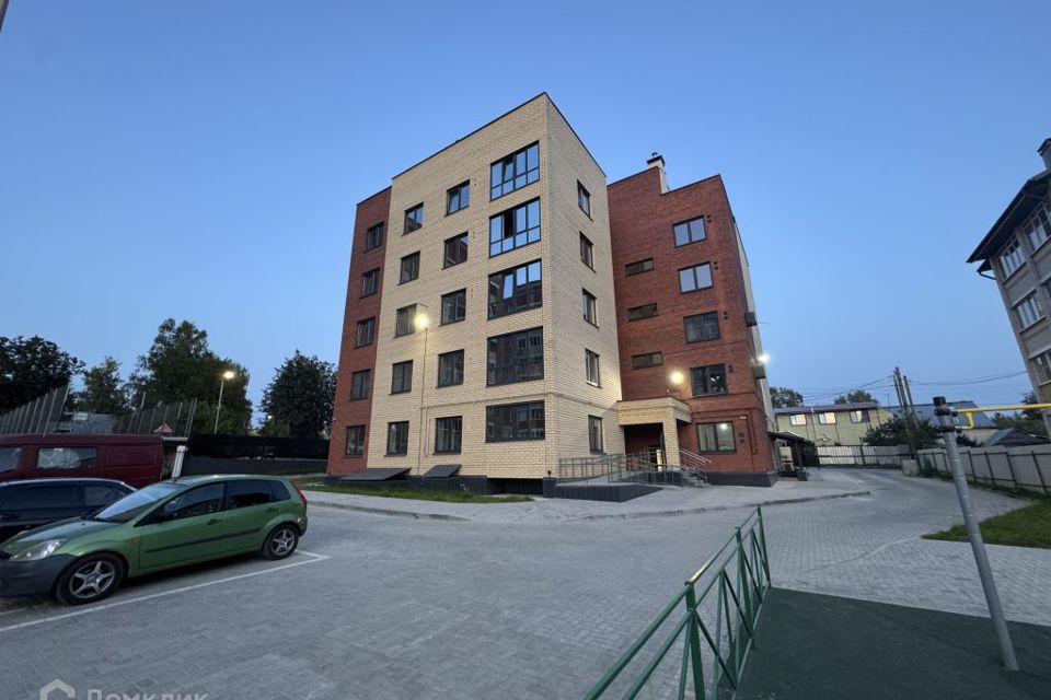 Продаётся 1-комнатная квартира, 37 м²