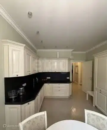 Продаётся 3-комнатная квартира, 98.3 м²