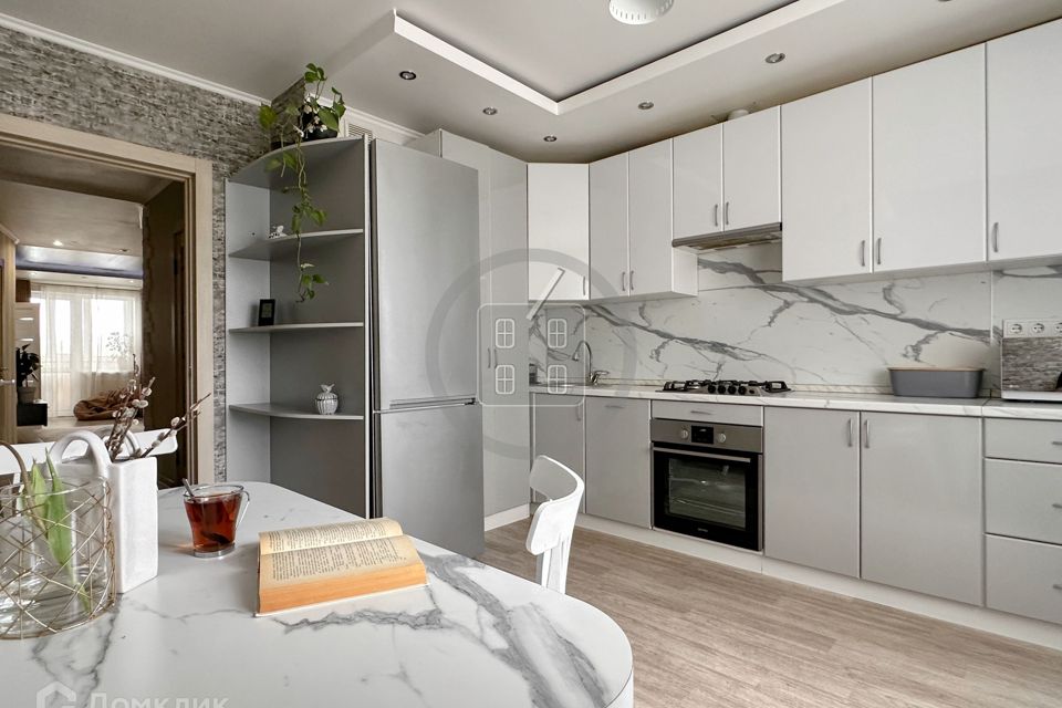 Продаётся 3-комнатная квартира, 69.8 м²