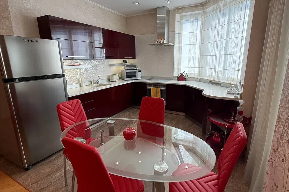 Сдаётся 3-комнатная квартира, 100 м²