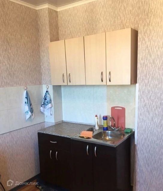 Продаётся 1-комнатная квартира, 42 м²