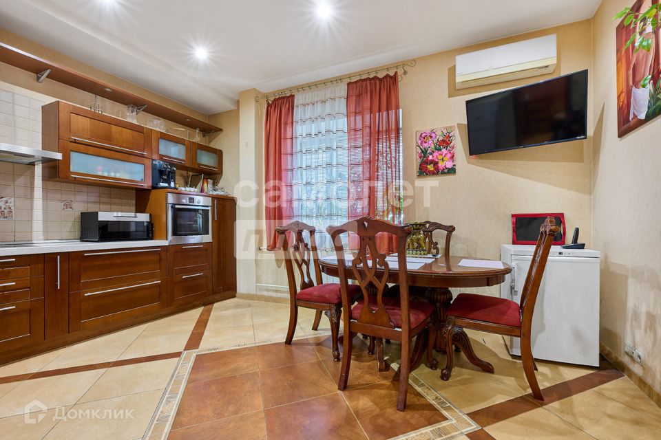 Продаётся 2-комнатная квартира, 82.9 м²