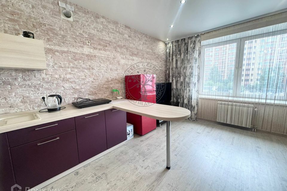 Продаётся 1-комнатная квартира, 43.6 м²