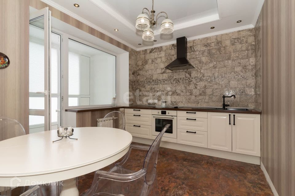 Продаётся 2-комнатная квартира, 80.5 м²