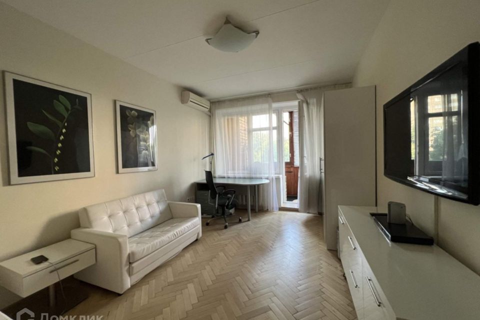Продаётся 1-комнатная квартира, 37 м²