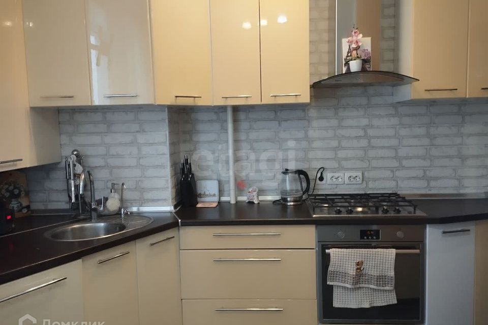 Продаётся 3-комнатная квартира, 70 м²