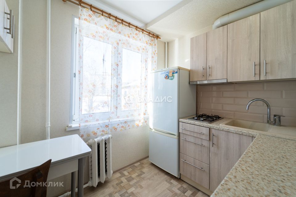 Продаётся 4-комнатная квартира, 60.6 м²