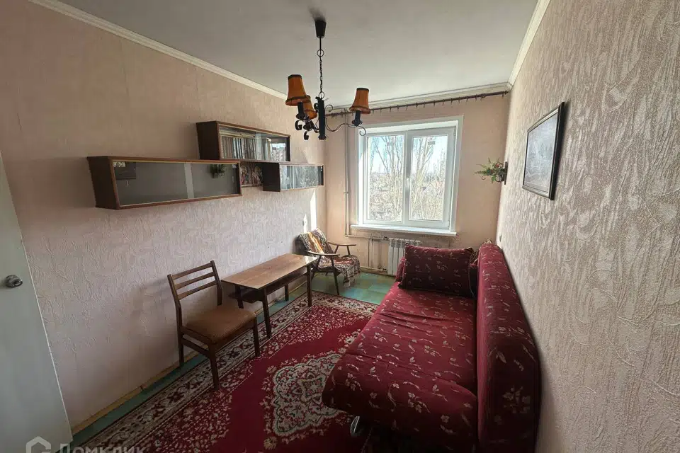 Продаётся 3-комнатная квартира, 55.6 м²
