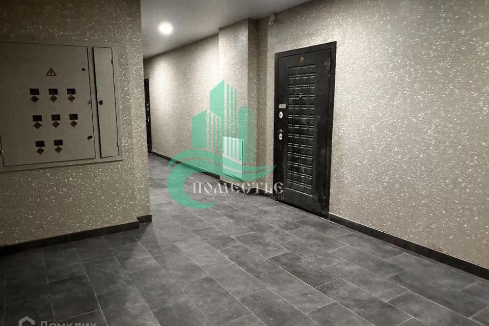 Продаётся 1-комнатная квартира, 74.8 м²