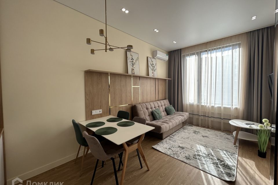 Сдаётся 1-комнатная квартира, 42.3 м²