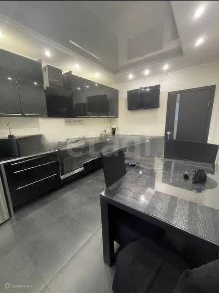 Продаётся 1-комнатная квартира, 44.5 м²