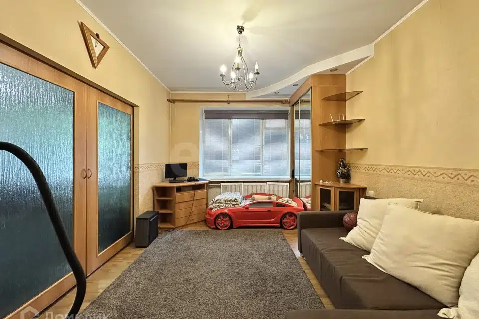 Продаётся 2-комнатная квартира, 55.5 м²