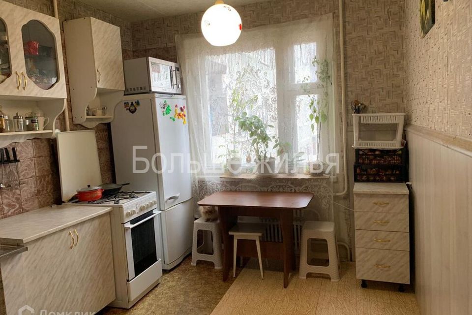 Продаётся 4-комнатная квартира, 80 м²