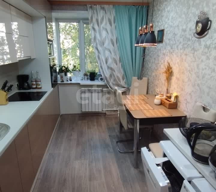 Продаётся 3-комнатная квартира, 67.8 м²