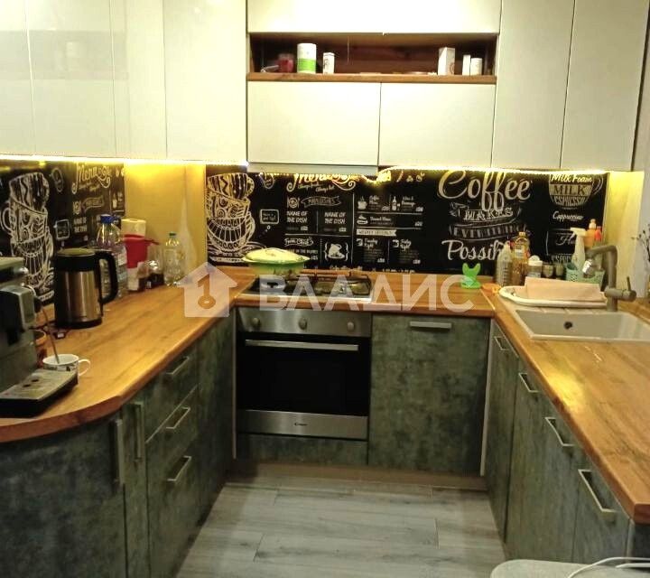 Продаётся 3-комнатная квартира, 57.5 м²