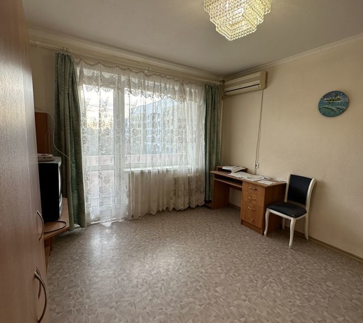Продаётся 1-комнатная квартира, 38 м²