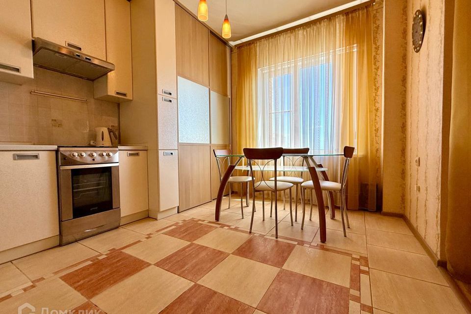 Продаётся 2-комнатная квартира, 67.3 м²